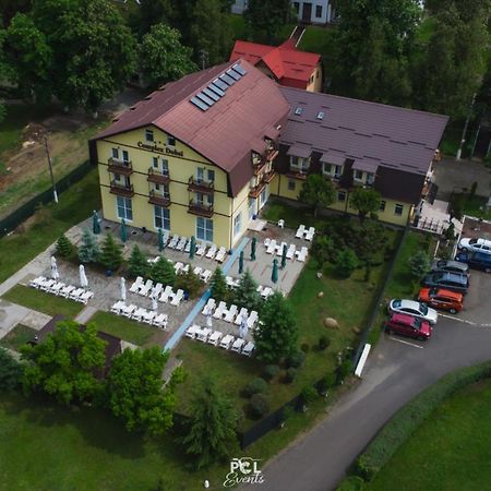 Hotel Dobsi Базна Екстериор снимка